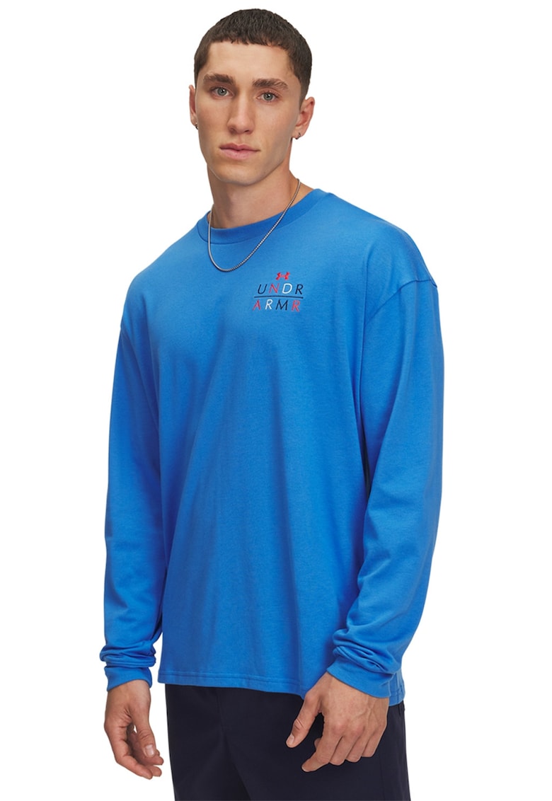 Bluza cu decolteu la baza gatului si imprimeu pe partea din spate Bluza cu decolteu la baza gatului si imprimeu pe partea din spate