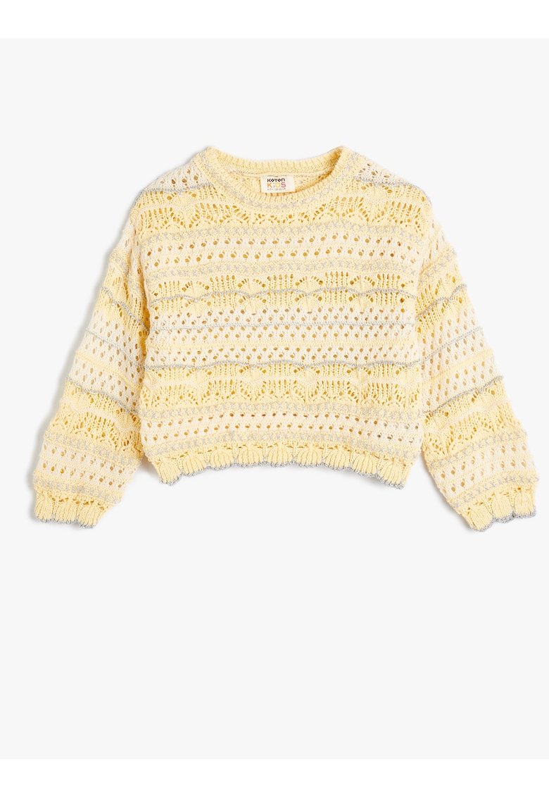 Pulover din tricot cu model cu perforatii
