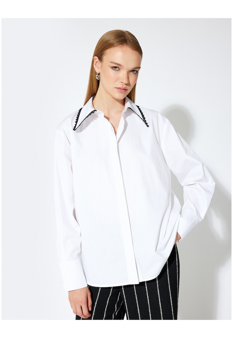 Camasa lejera cu insertii din dantela