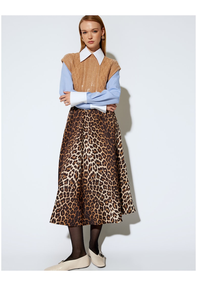 Fusta midi evazata cu buzunare laterale