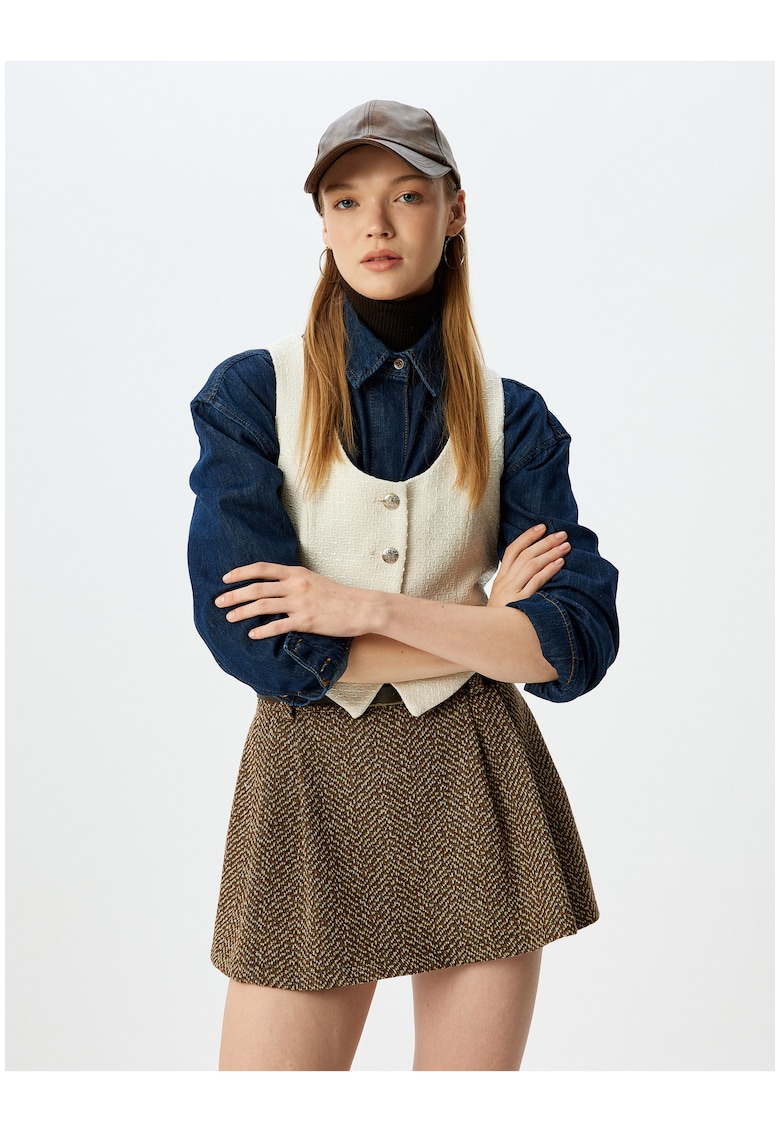 Vesta crop cu nasturi