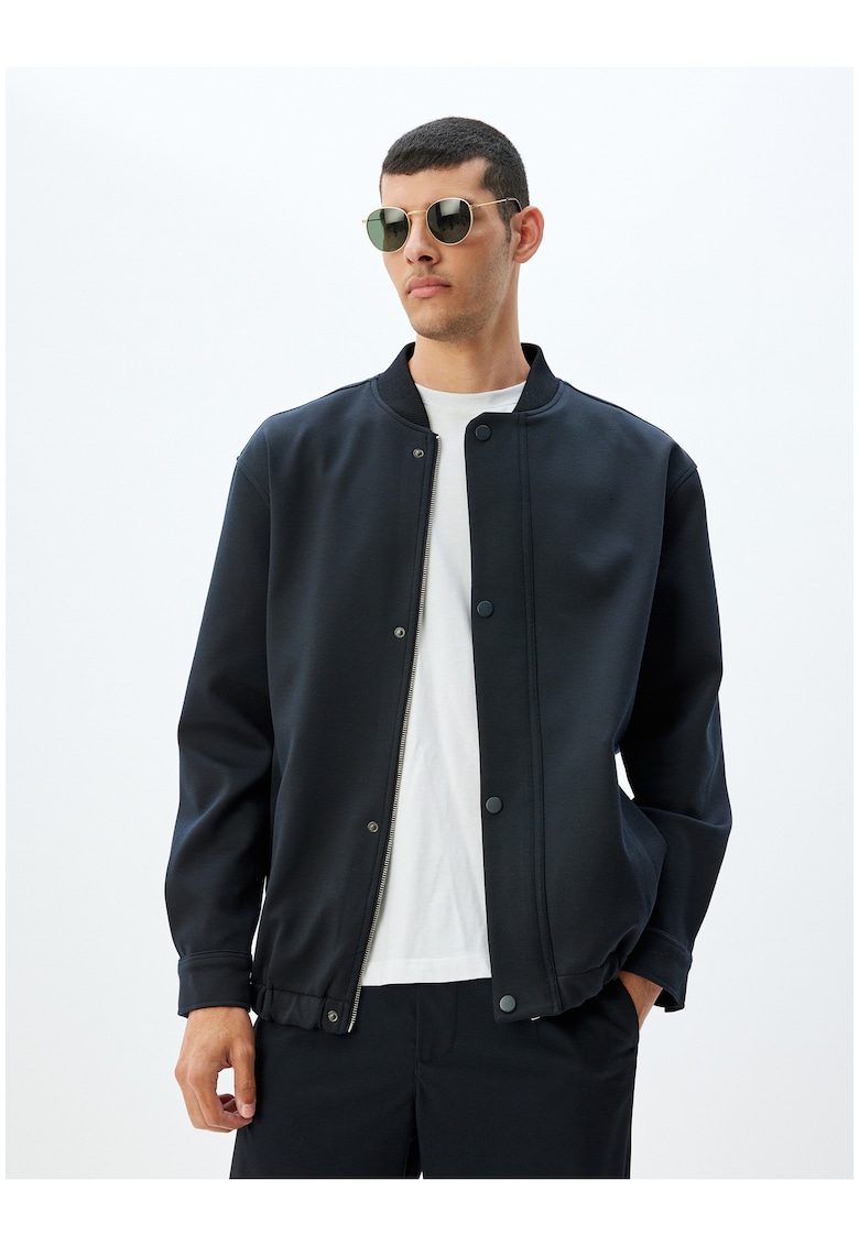 Jacheta cu model uni si fermoar