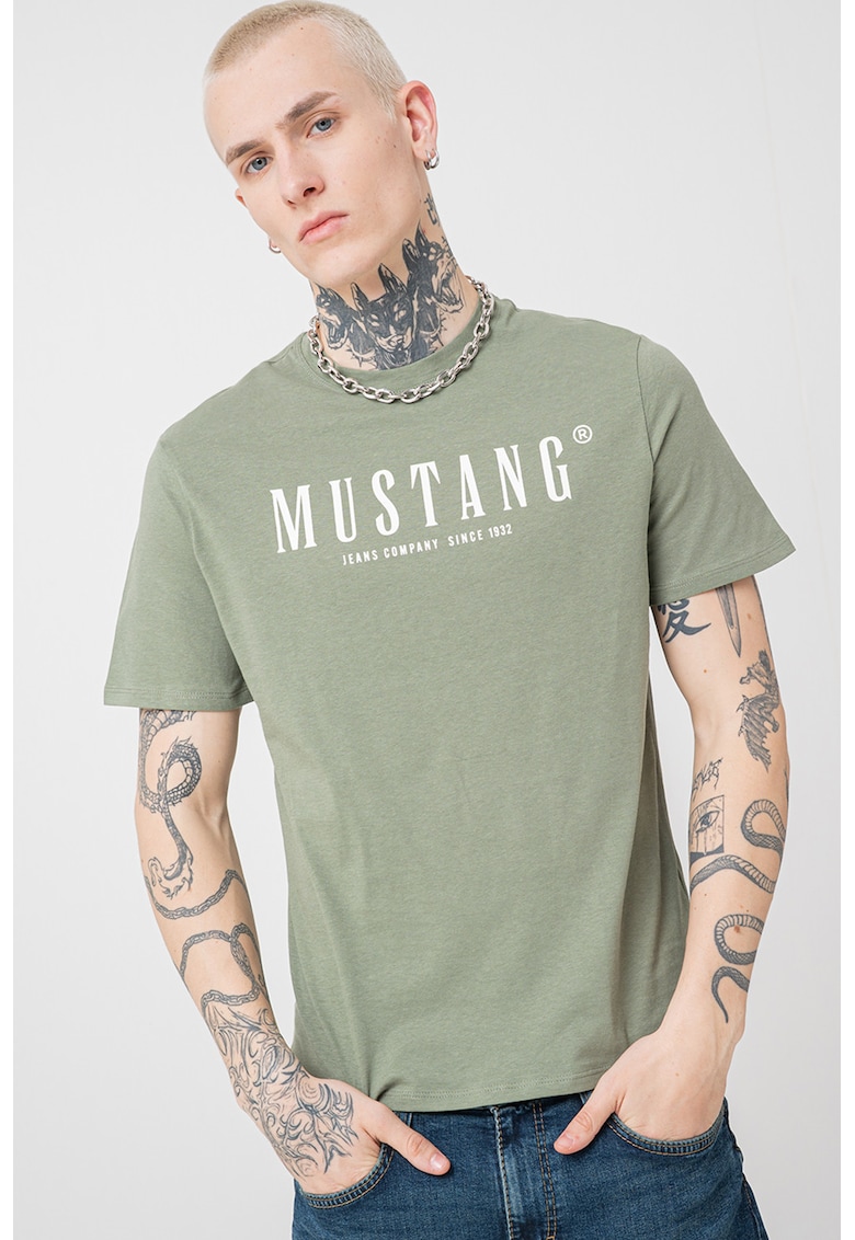 Tricou cu decolteu la baza gatului si imprimeu logo - Verde sparanghel