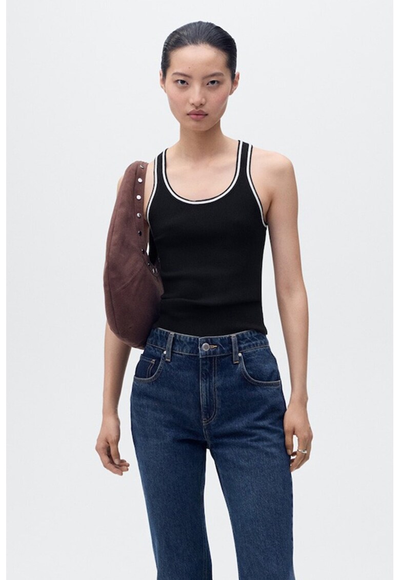 Top slim fit cu decolteu rotund - Negru