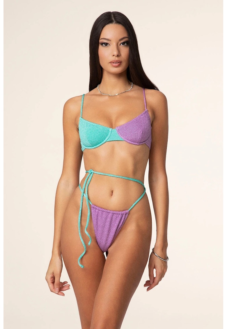 Costum de baie din două piese chiloți + sutien cu bretele subțiri -