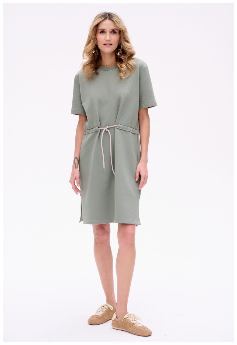 Rochie dreapta cu talie ajustabila Delta