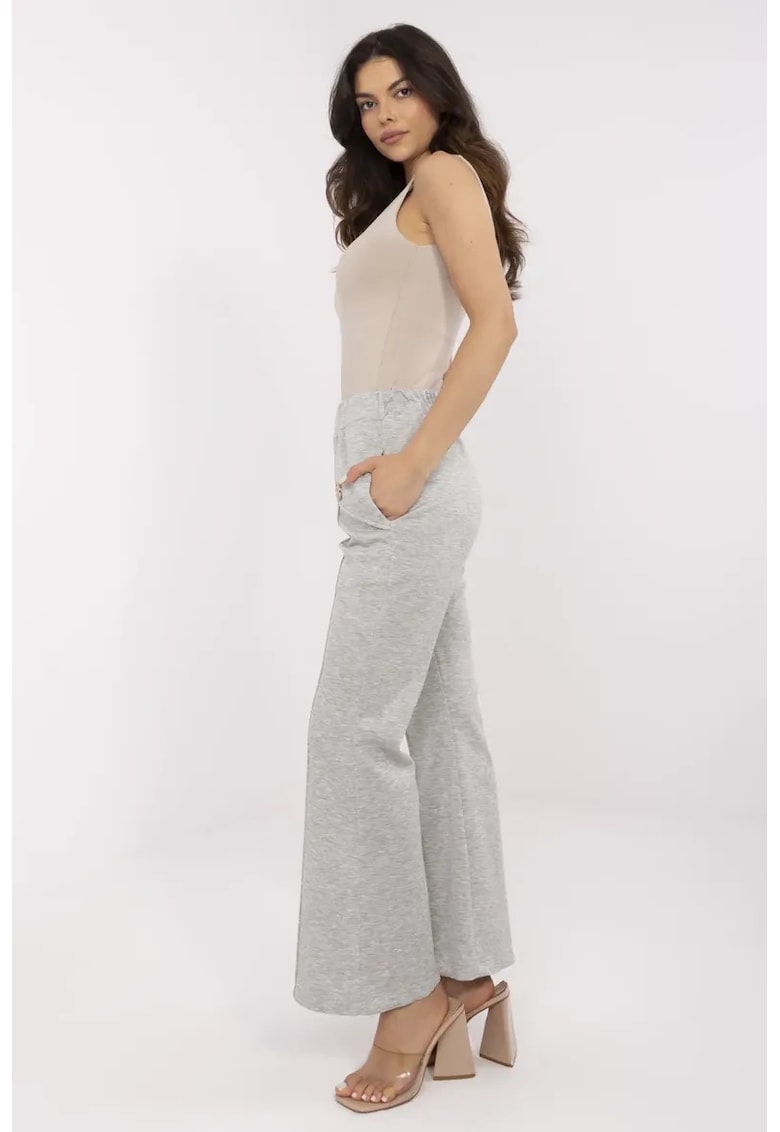 Pantaloni bootcut cu nasturi decorativi