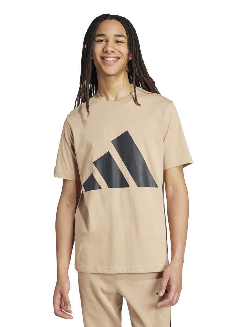 Tricou cu decolteu la baza gatului si imprimeu logo - Negru/Maro camel