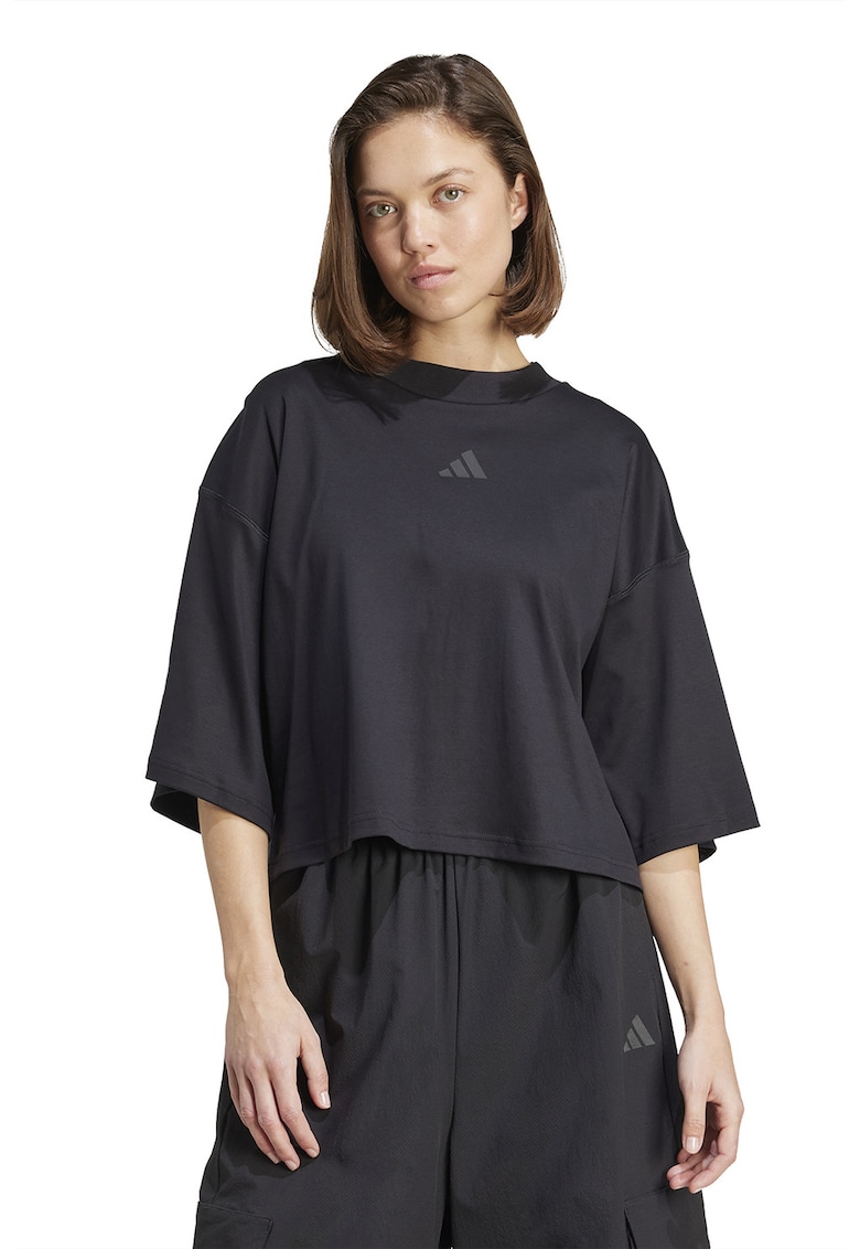 Tricou lejer cu maneci medii