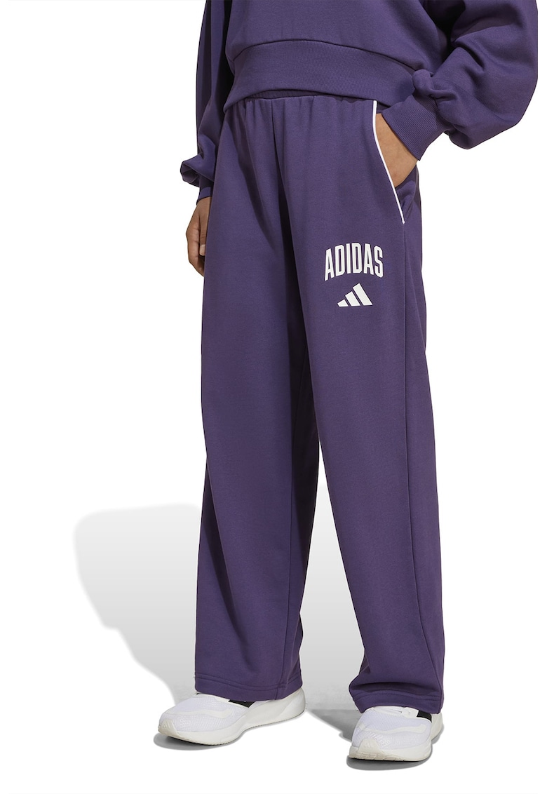 Pantaloni de trening cu croiala dreapta si buzunare laterale