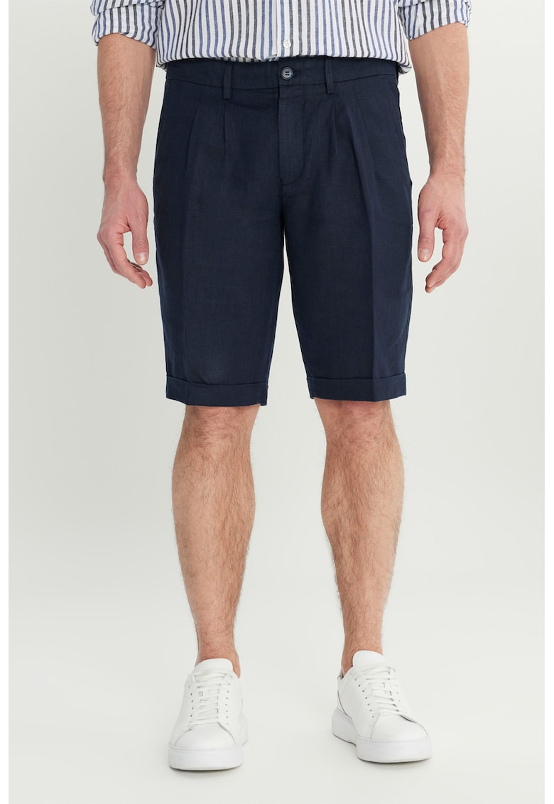 Pantaloni scurti din in cu talie medie