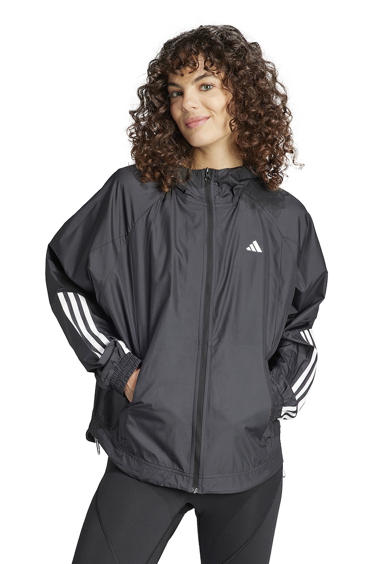 Jacheta cu gluga si model monograma pentru fitness