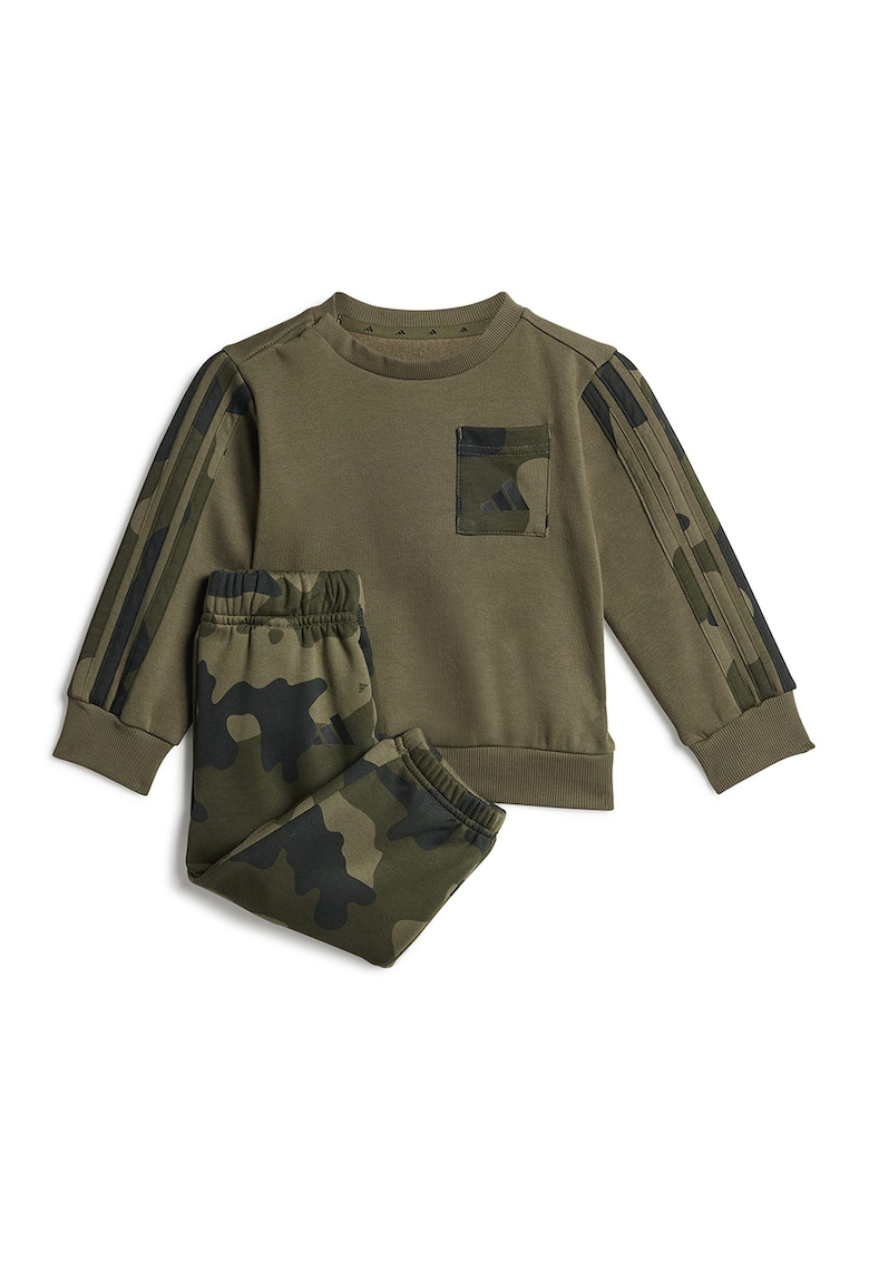 Trening cu model camuflaj