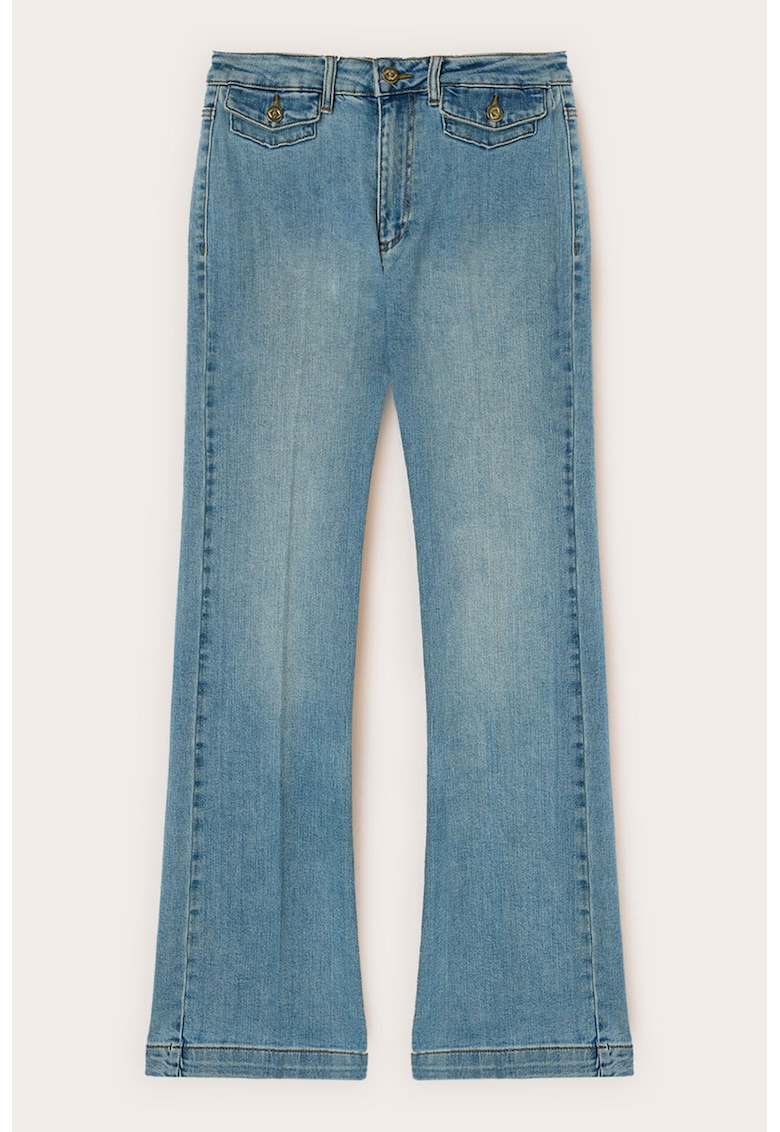 Blugi evazati cu pliuri