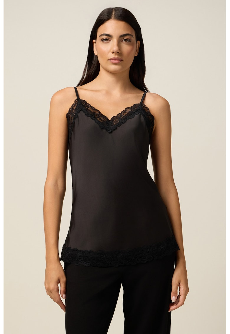 Top din satin cu garnitura din dantela