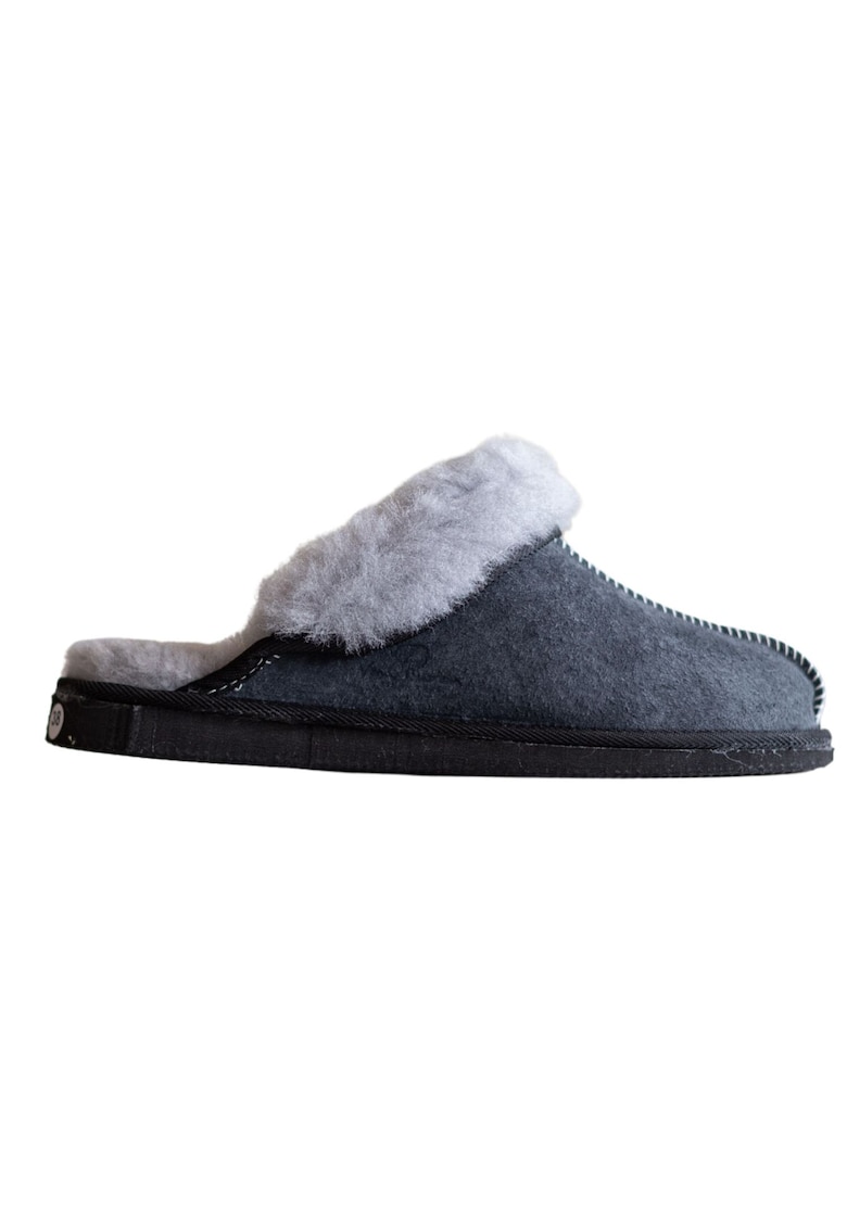 Papuci din piele intoarsa si detalii de lana -