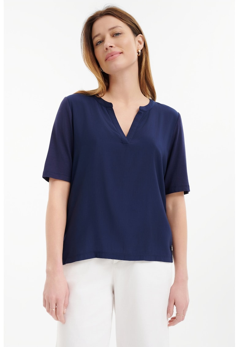 Tricou lejer cu decolteu in V - Bleumarin