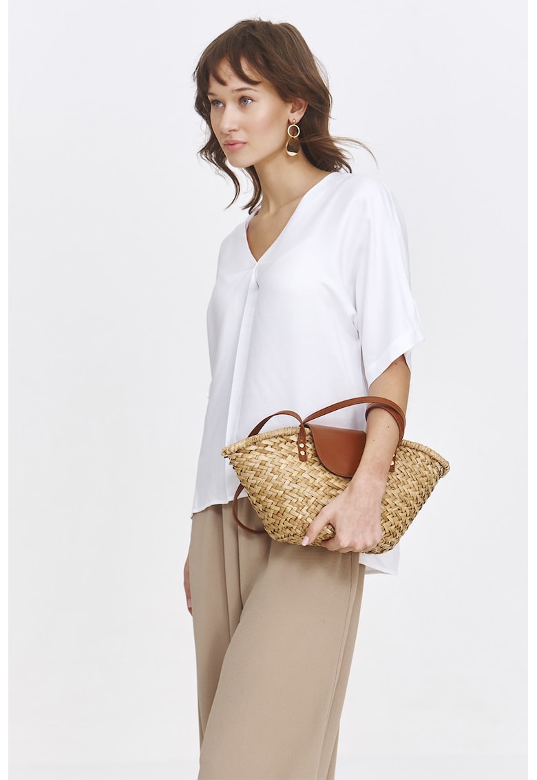 Bluza cu decolteu in V si terminatie asimetrica