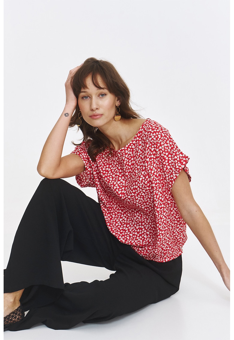 Bluza cu model si maneci cazute