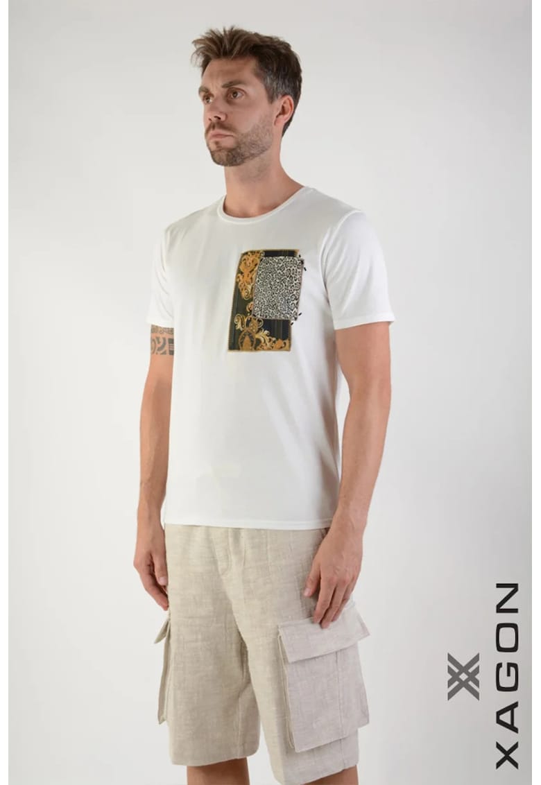 Tricou cu buzunar frontal cu animal print Tricou cu buzunar frontal cu animal print