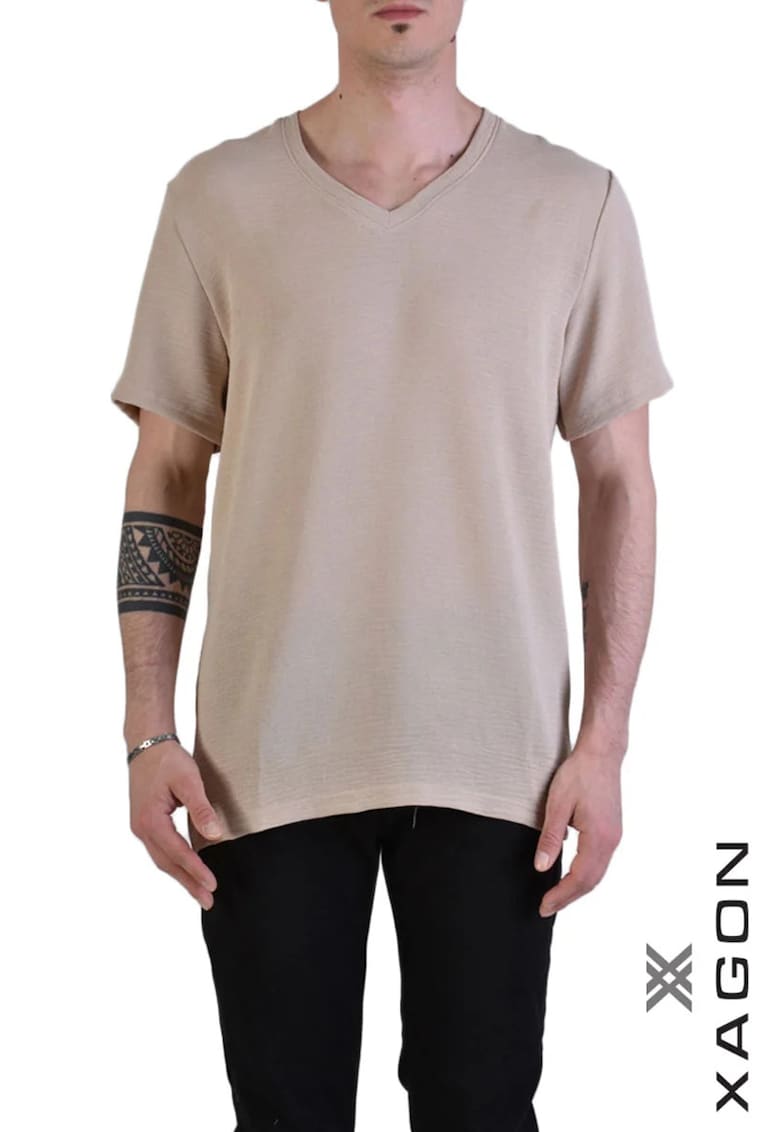 Tricou regular fit cu guler în V și aspect texturat Tricou regular fit cu guler în V și aspect texturat