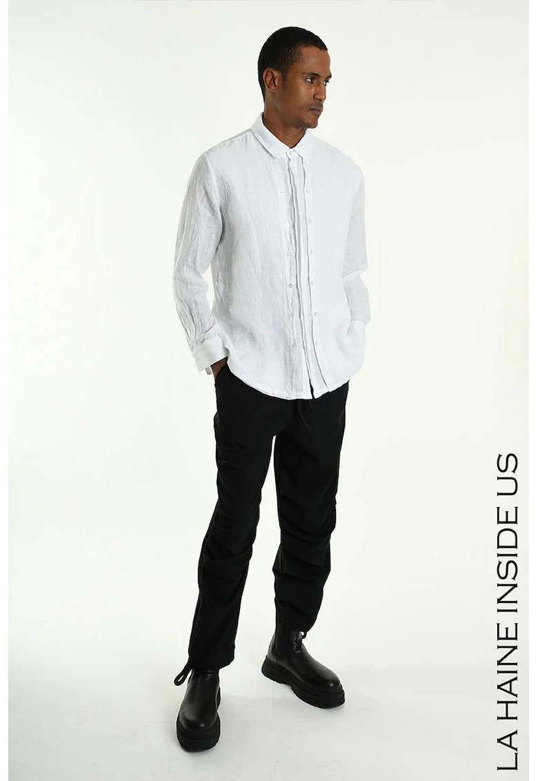 Cămașă cu trei rânduri de nasturi pe partea frontală