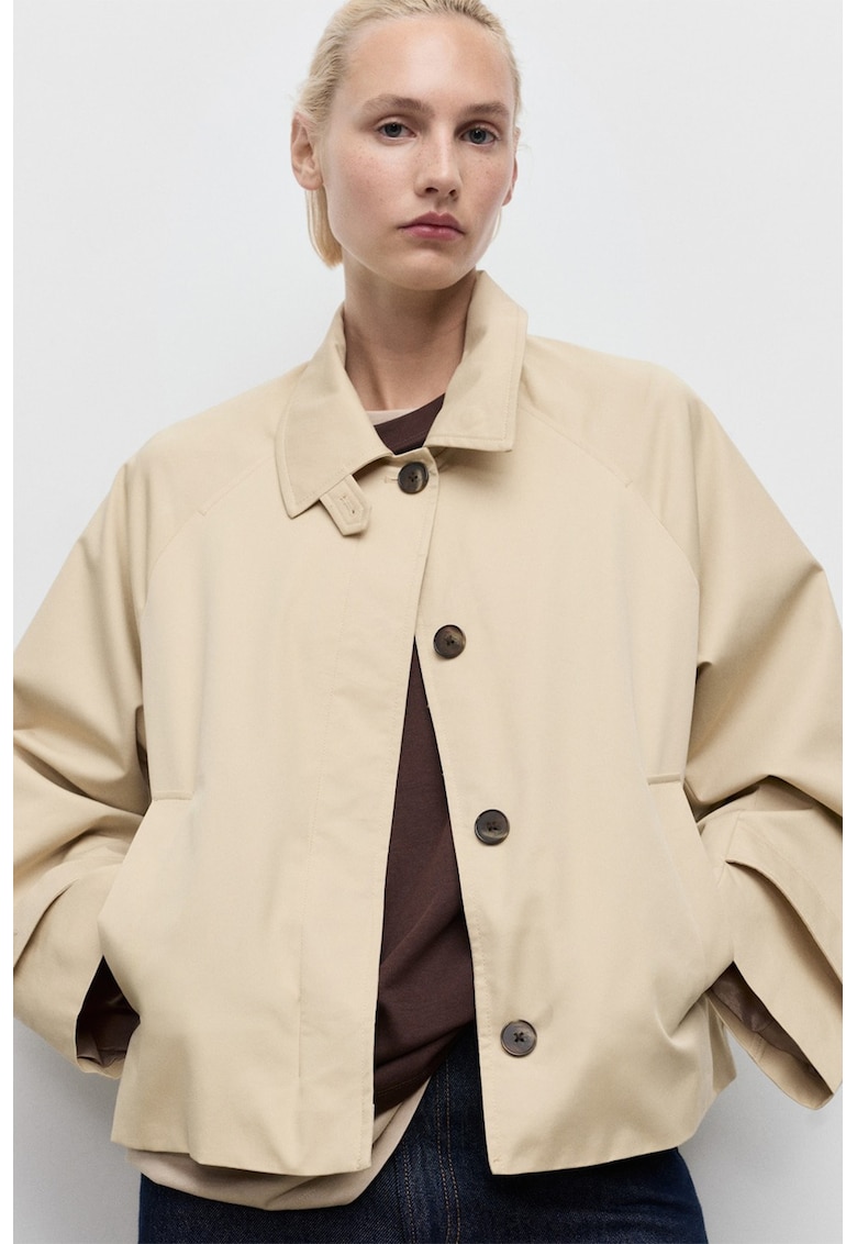 Trenci scurt supradimensionat