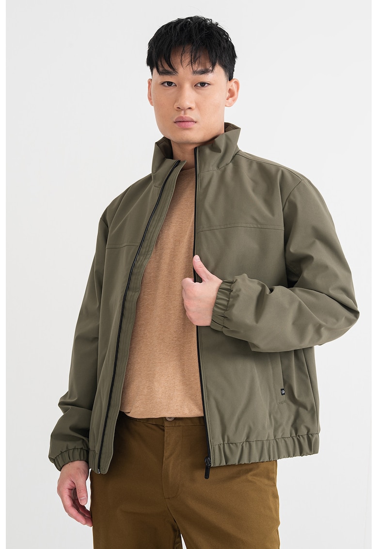 Jacheta cu guler mediu si fermoar