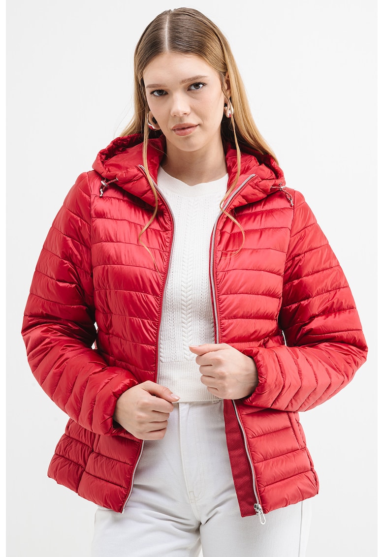 Geaca usoara cu finisaj rezistent la apa si gluga