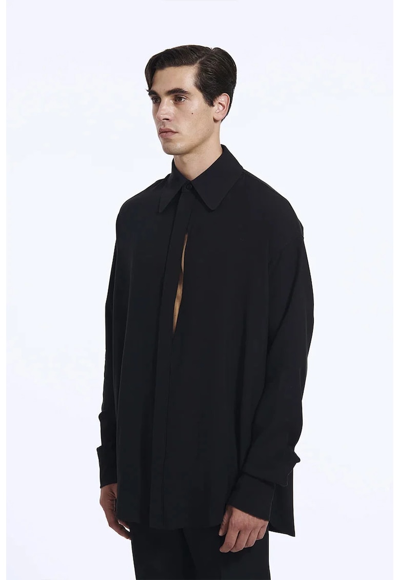 Cămașă supradimensionată decupată frontal și închidere prin nasturi