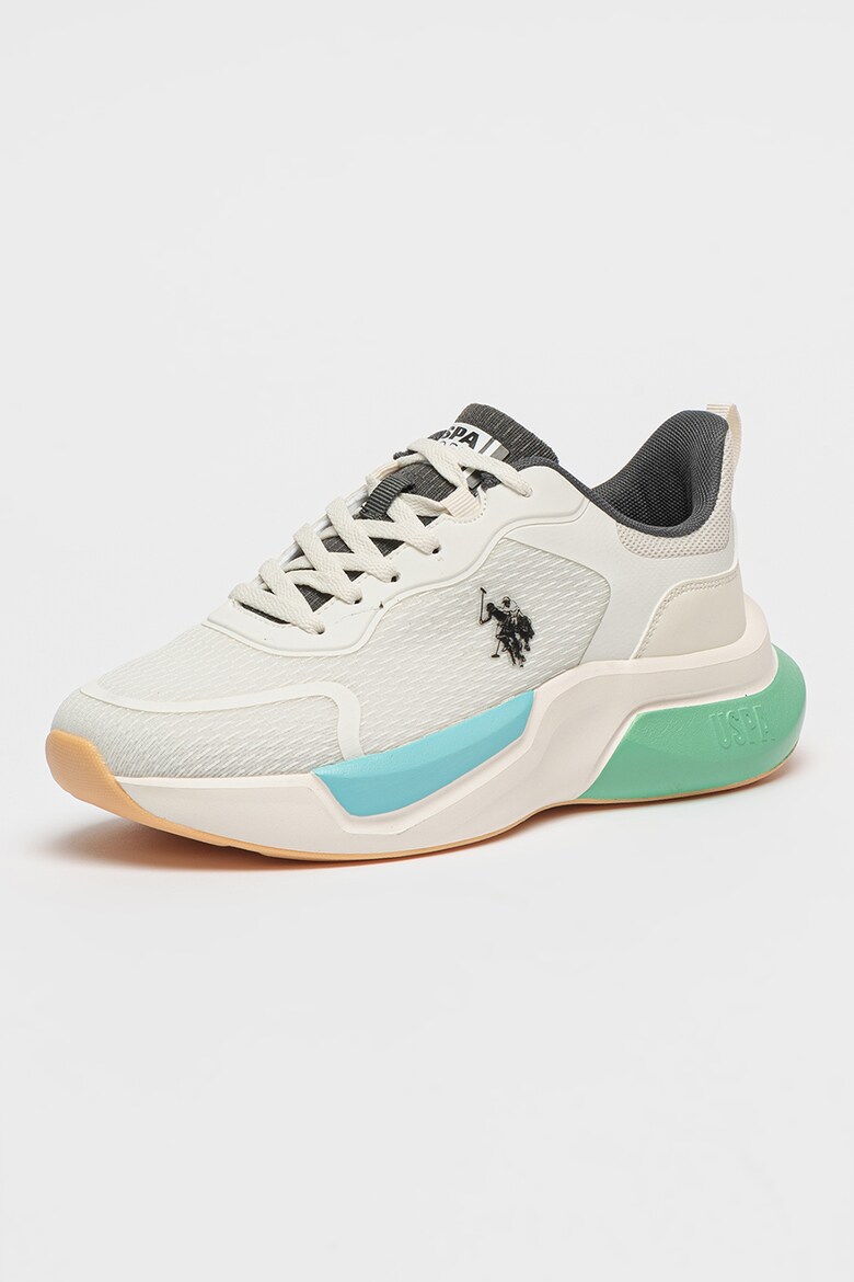 Текстилни спортни обувки