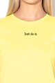 Nike Тениска по тялото с текстова бродерия Жени