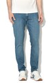 Wrangler Larston slim fit farmernadrág lefelé szűkülő szárakkal férfi