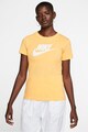 Nike Тениска Sportswear Essential с лого Жени