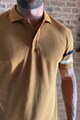 Trendyol Galléros póló kontrasztos részletekkel férfi