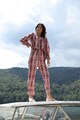 MIAU by Clara Rotescu Set de bluza de matase si pantaloni crop cu model abstract Femei