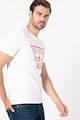 GUESS Tricou slim fit cu decolteu la baza gatului si imprimeu logo triunghiular Barbati