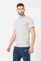 Nike Kerek nyakú póló hímzett logóval férfi