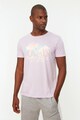 Trendyol Тениска с надпис и тропическа щампа Мъже