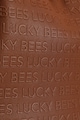 Lucky Bees Hátizsák domború logómintával női