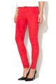 Juicy Couture Pantaloni rosii cu aspect de piele intoarsa Femei