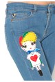 Love Moschino Jeansi conici albastru prafuit cu detaliu multicolor Femei