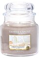 YANKEE CANDLE Lumanare parfumata medie in borcan Driftwood Femei